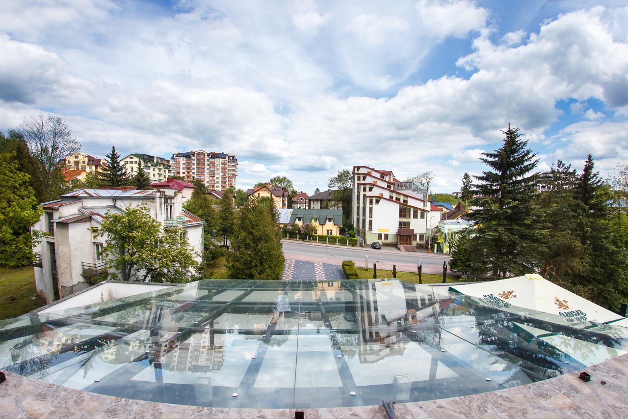 Truskavets 365 Hotel Exterior foto